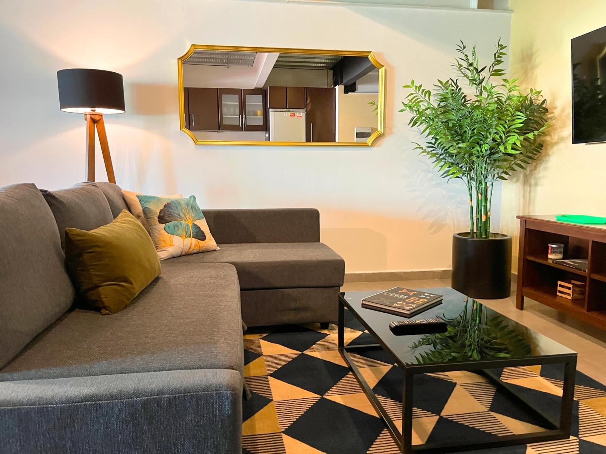 מקסיקו סיטי Suites Arquimedes Polanco מראה חיצוני תמונה